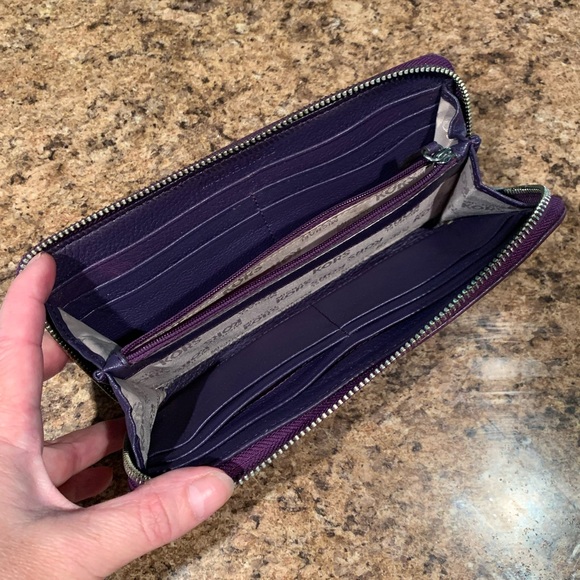 EUC Michael Kors Hobo Purse & Wallet Purple Set VINTAGE - Picture 16 of 16